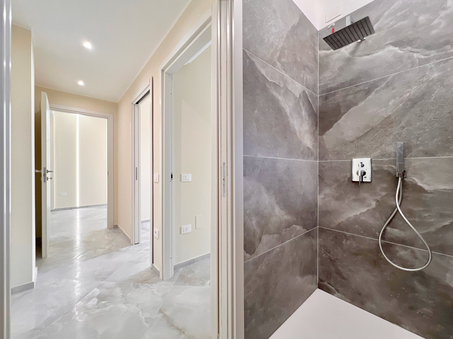 Trilocale, via Nigra 18, Quartu Sant&